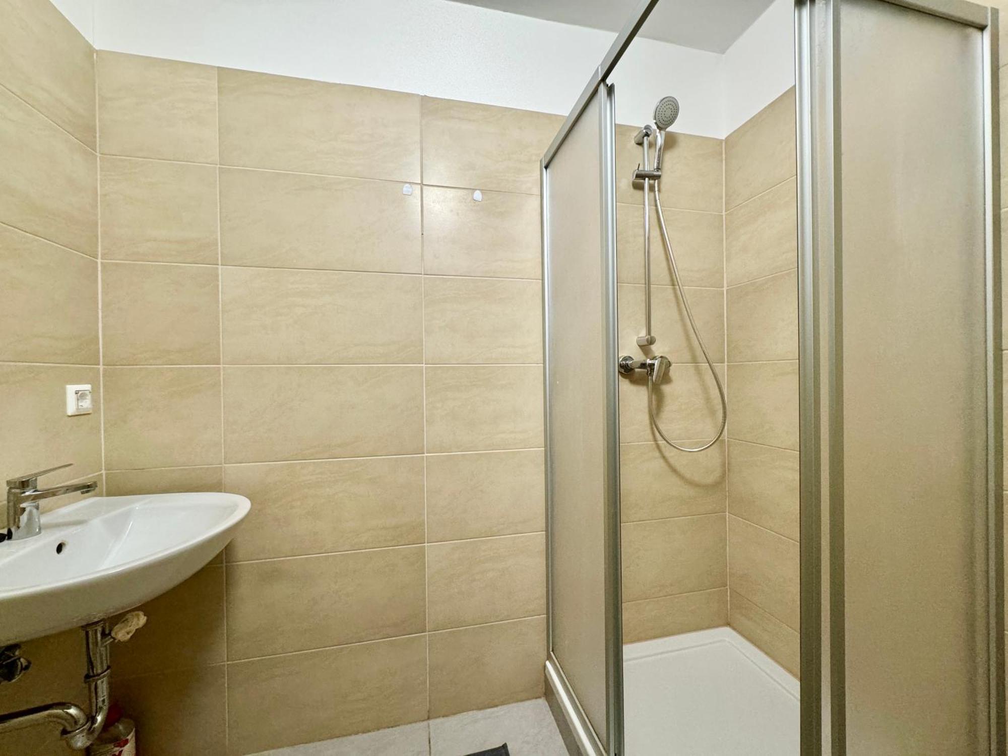 Stylish Schonbrunn Apartments - Free Underground Parking Wien Ngoại thất bức ảnh